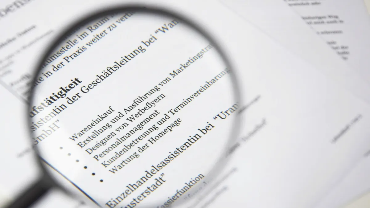 How to Use Article Writing Software for Fact Checking and Citations